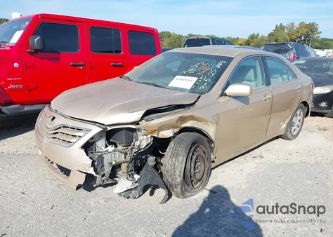 2011 Toyota Camry Le z USA, uszkodzony, nr VIN 4T1BF3EK6BU123490